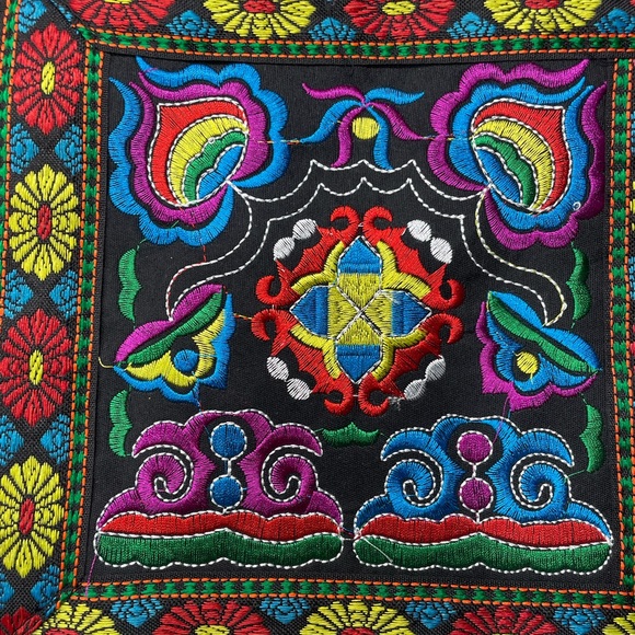 Boho hippie girl beaded fringed crossbody bag / NWOT - Picture 4 of 15